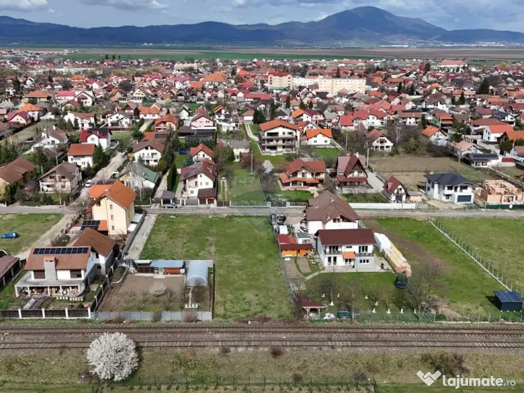 Comision 0 I Intravilan 1057 mp Cristian I Tudor Vladimir... 