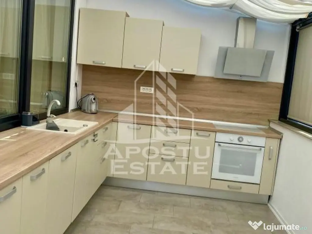 Apartament 3 camere,bloc nou,loc de parcare,zona Simion B...