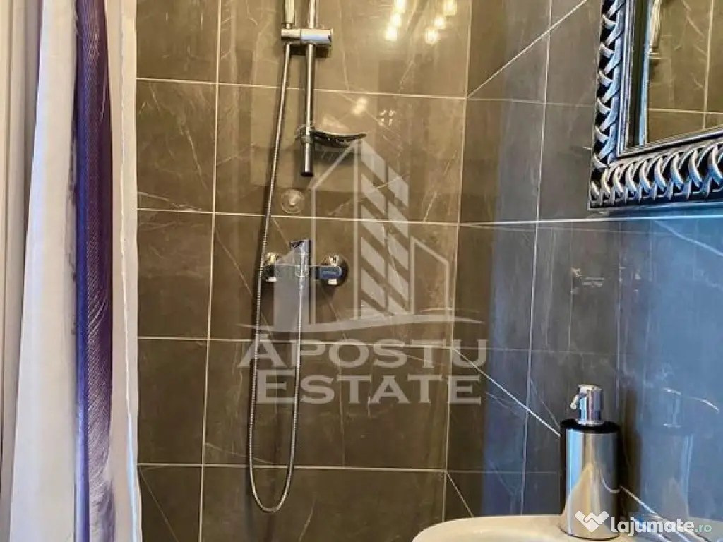 Apartament 3 camere,bloc nou,loc de parcare,zona Simion B...