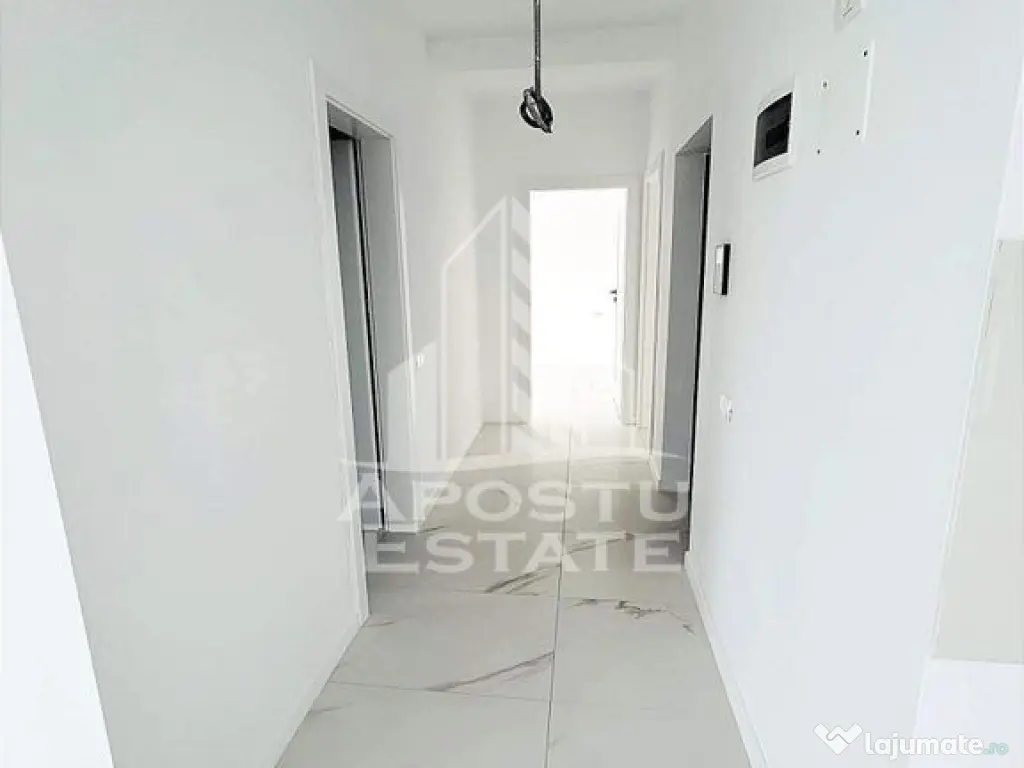 Apartament cu 3 camere si terasa de 30 mp in zona Braytim.