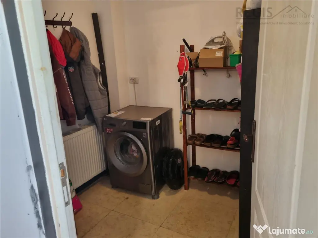 Casa moderna de patru camere zona Ghimbav 