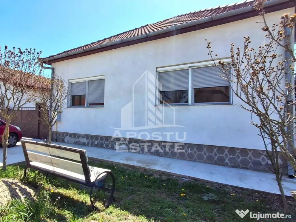 Casa de vanzare in Ineu formata din 2 cladiri