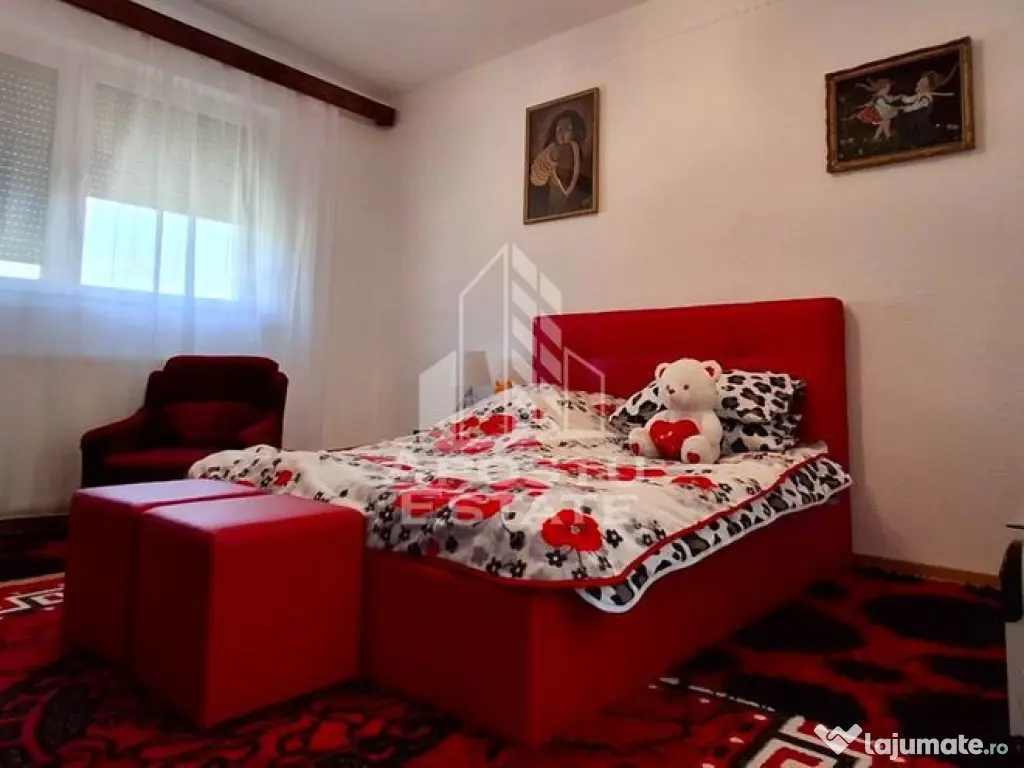 Casa de vanzare in Ineu formata din 2 cladiri