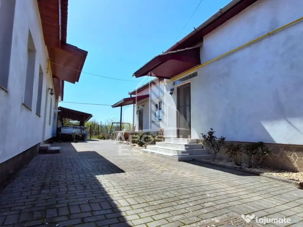 Casa de vanzare in Ineu formata din 2 cladiri