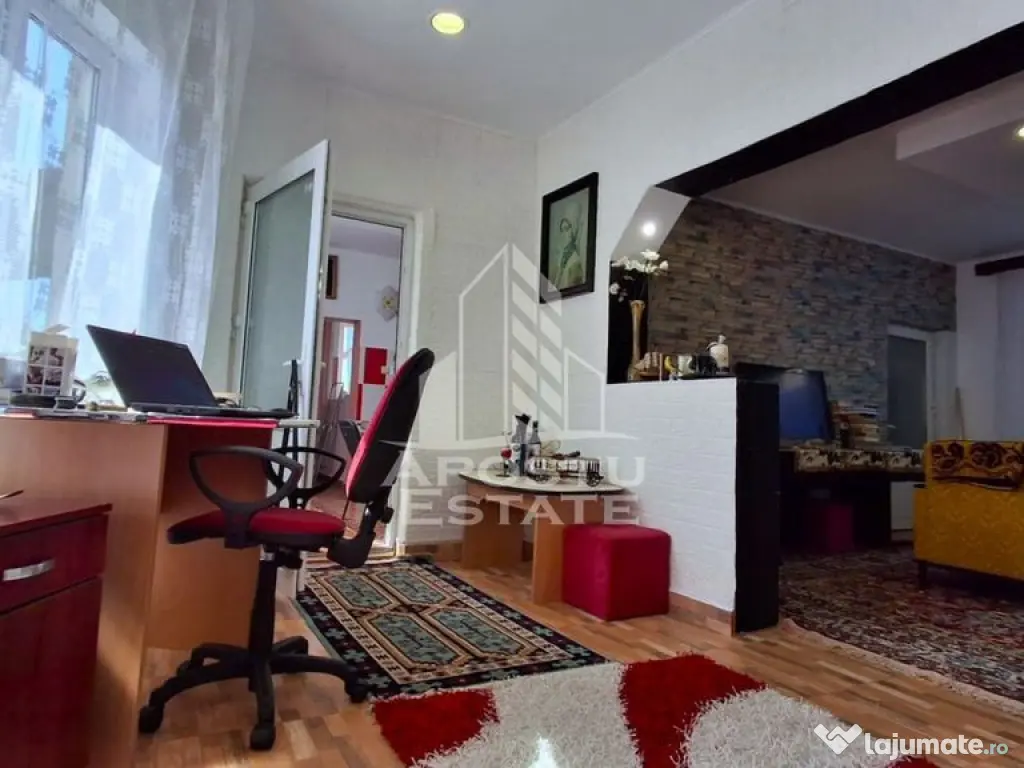 Casa de vanzare in Ineu formata din 2 cladiri