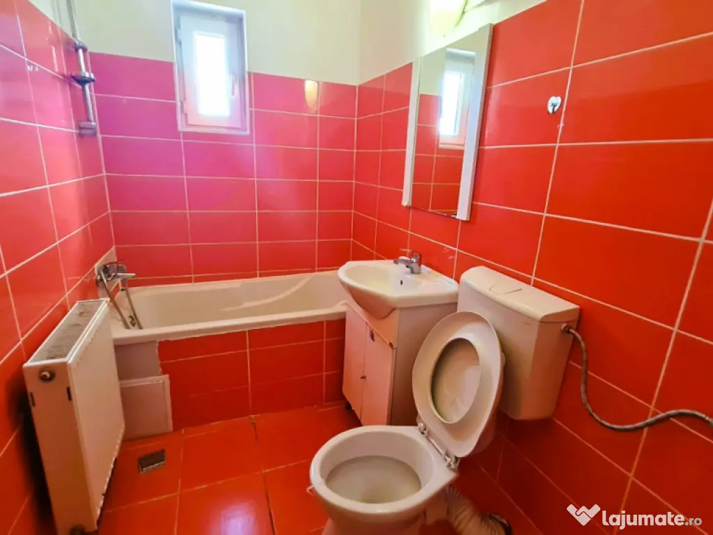 Apartament 3 camere Vasile Aaron 