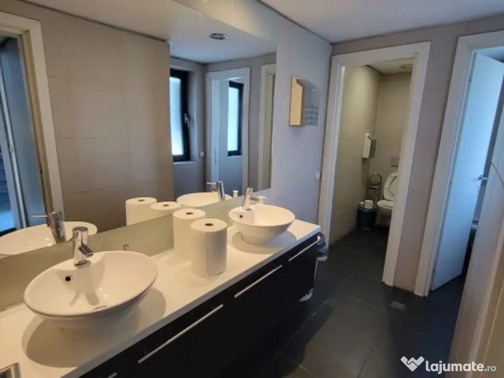 P-ța Victoriei, Spațiu Birouri, etaj 2, openspace + com... 