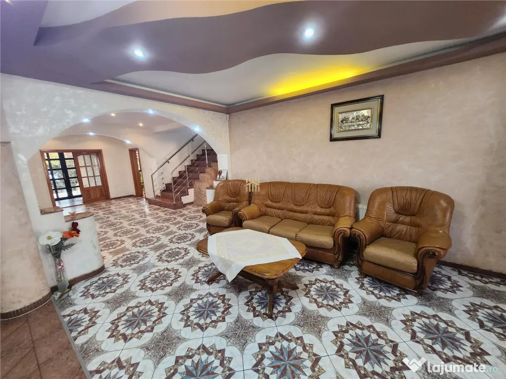 Cladire 600 mp! In Suceava! De ! 0727817187 