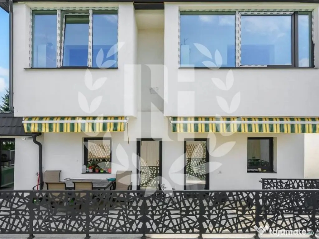 Apartament 4 camere cu terasă și curte generoasă 