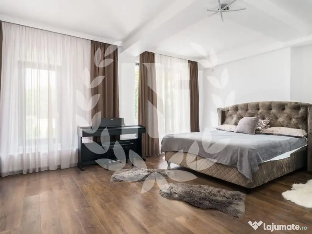 Apartament 4 camere cu terasă și curte generoasă 