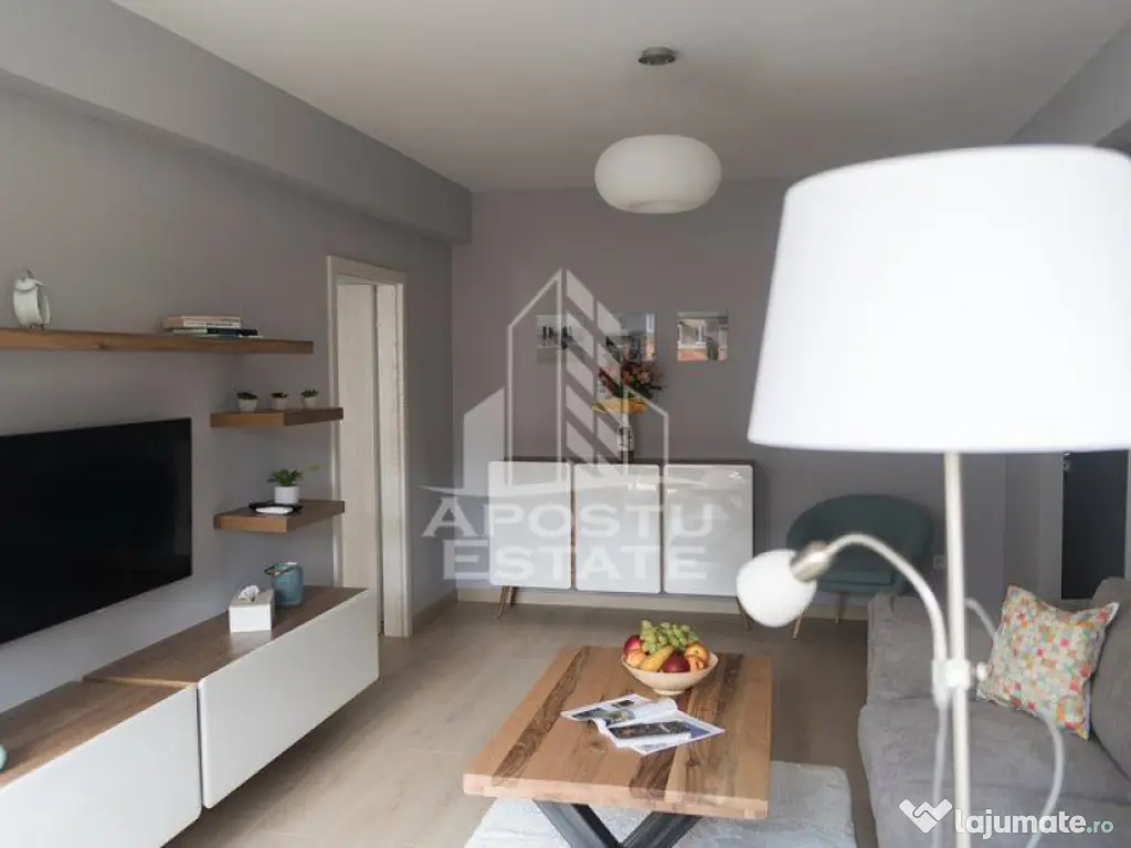 Apartament cu 2 camere cu vedere la Piata Operei, central...