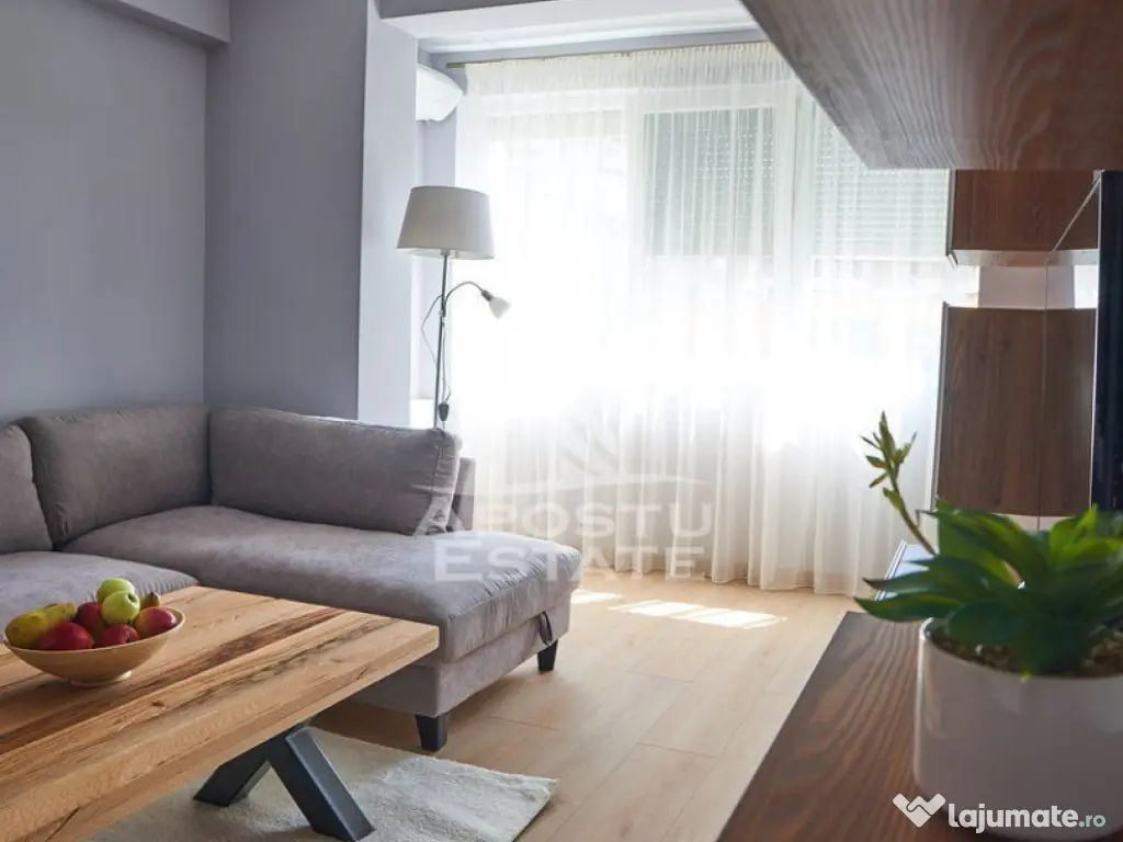 Apartament cu 2 camere cu vedere la Piata Operei, central...