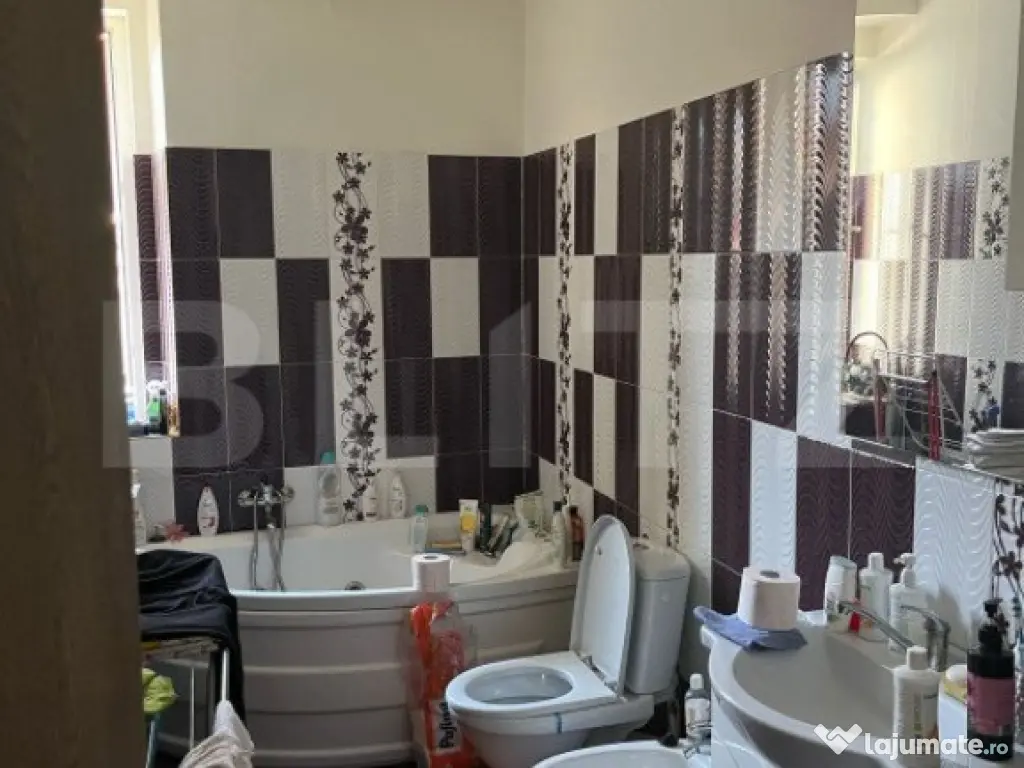 Doua apartamente, zona centrala