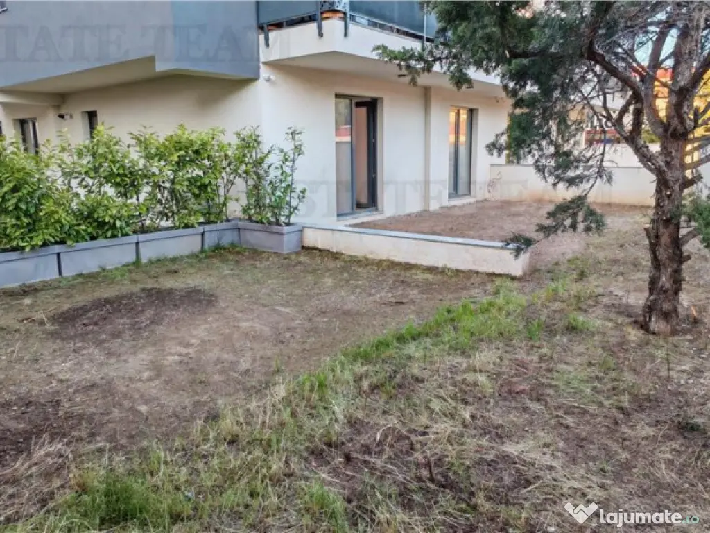 Apartament generos de 3 camere si curte proprie de 115mp, in