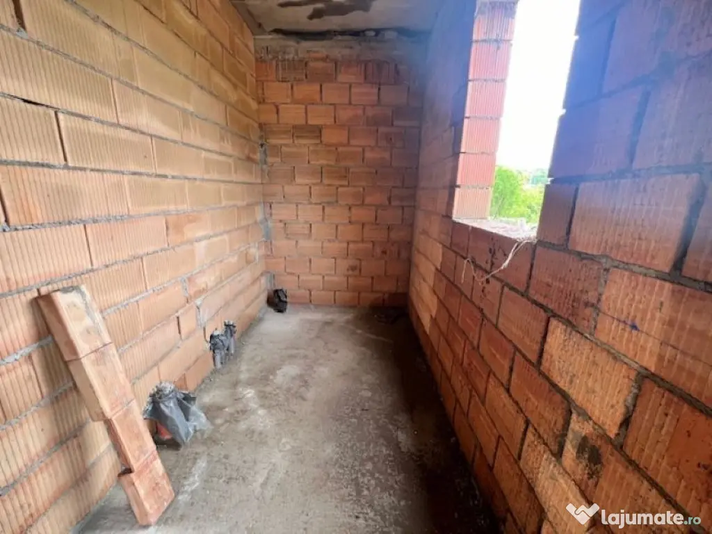 A/1638 De vânzare casă tip duplex în Mureș - Livezeni 