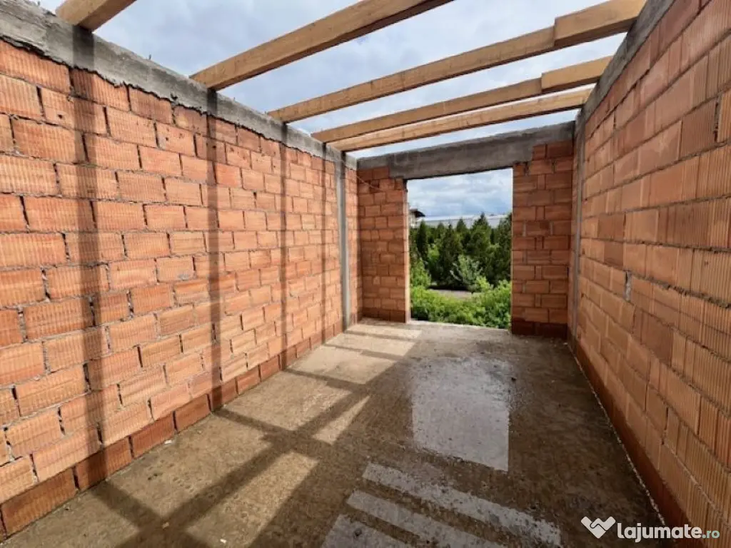 A/1638 De vânzare casă tip duplex în Mureș - Livezeni 