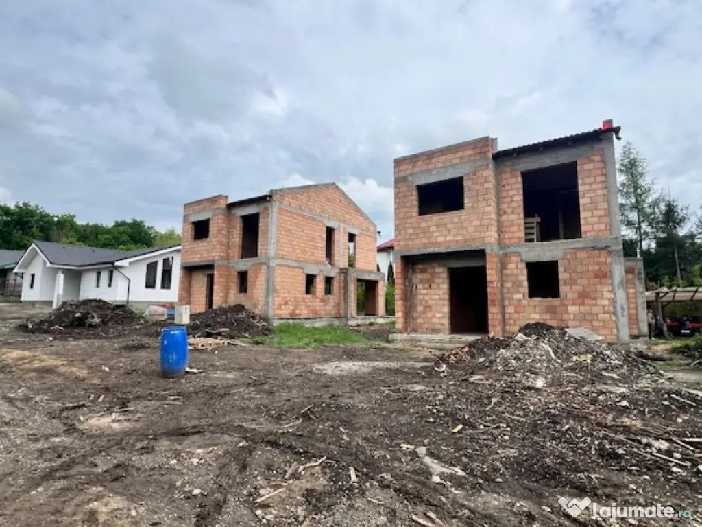 A/1638 De vânzare casă tip duplex în Mureș - Livezeni 