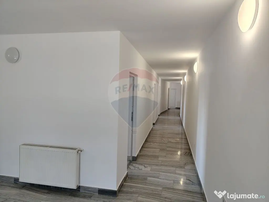 DE ÎNCHIRIAT – Spațiu comercial generos P+2 în zonă... 