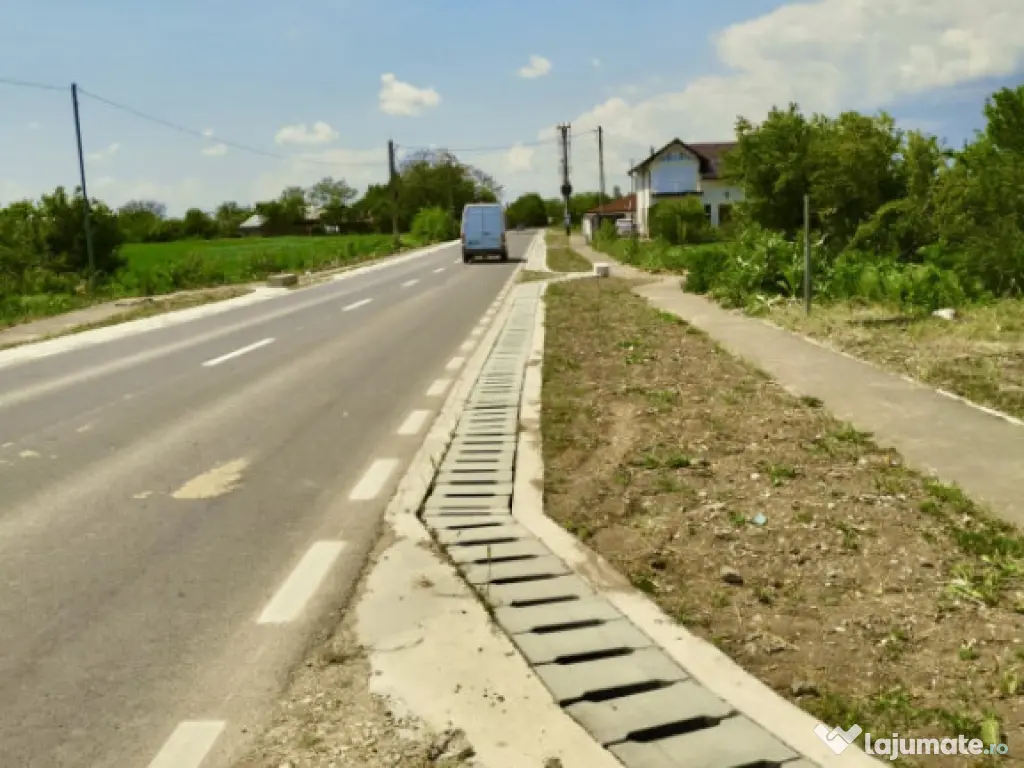 Teren in Butimanu cu Deschidere la Lac-Jud. Dambovita 