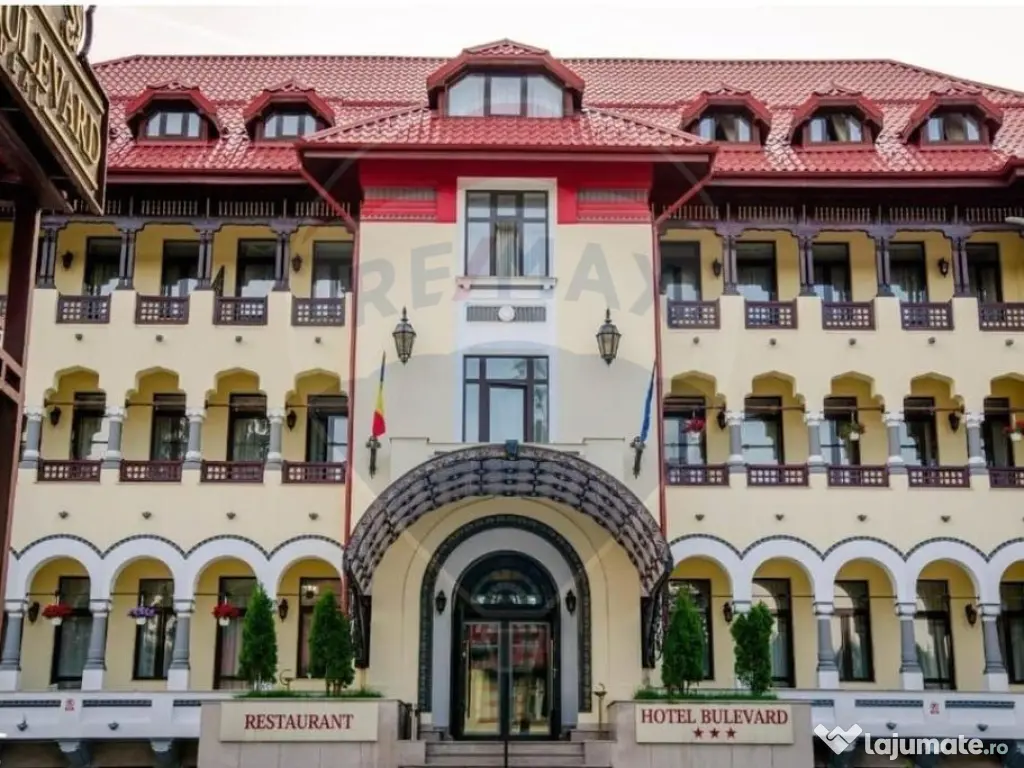HOTEL 3 stele de vanzare Predeal centru, Brasov