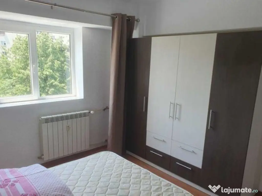 Apartament 4 camere Palatul Parlamentului