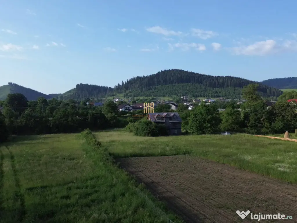 Teren 10304 mp – cu casa locuibila! In Bucovina, Zona M... 