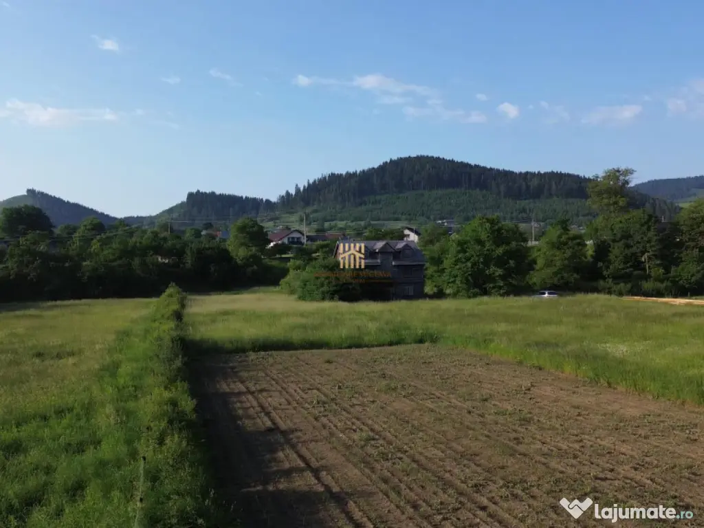 Teren 10304 mp – cu casa locuibila! In Bucovina, Zona M... 