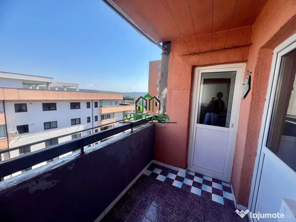 Apartament cu 3 camere de vânzare – Calea lui Traian -... 