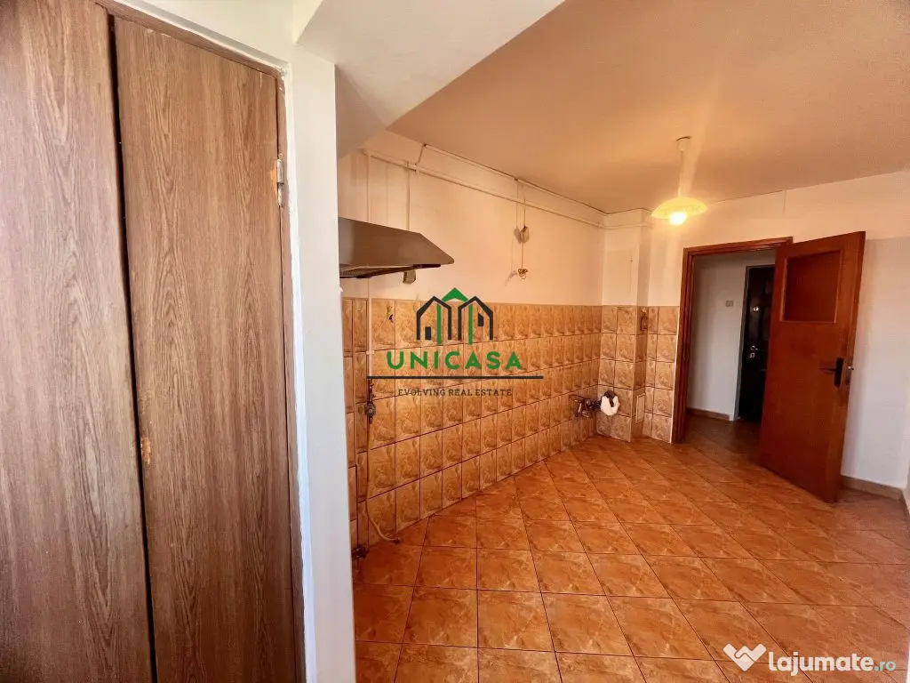 Apartament cu 3 camere de vânzare – Calea lui Traian -... 