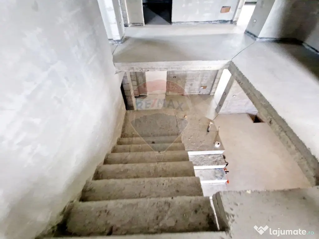 Casă spațioasă S+P+1E+M și teren generos 1664 mp