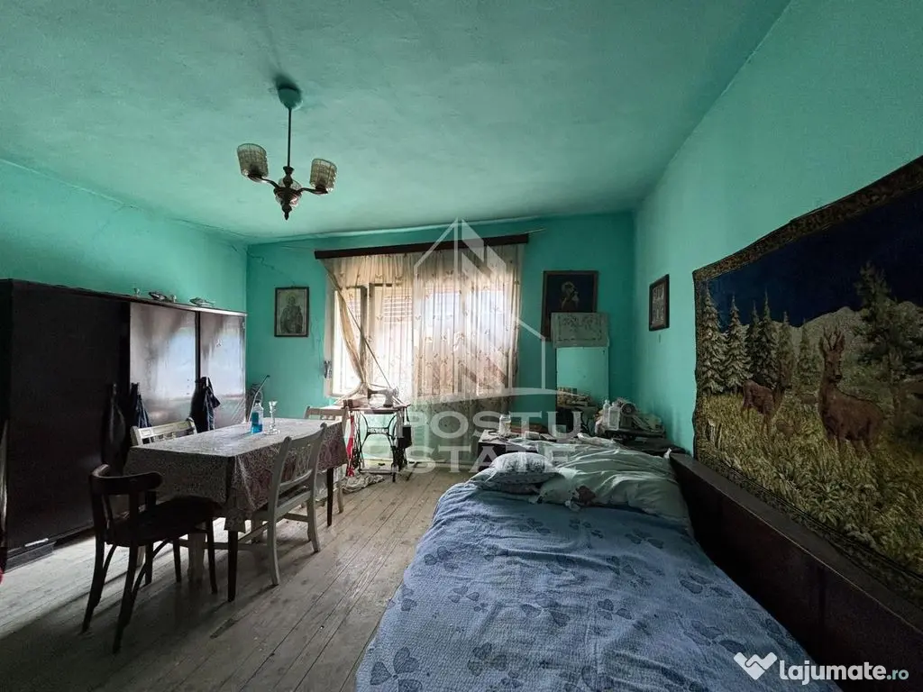 Casa cu 5 camere, 777 mp teren la MOLDOVA VECHE, ideal ca... 