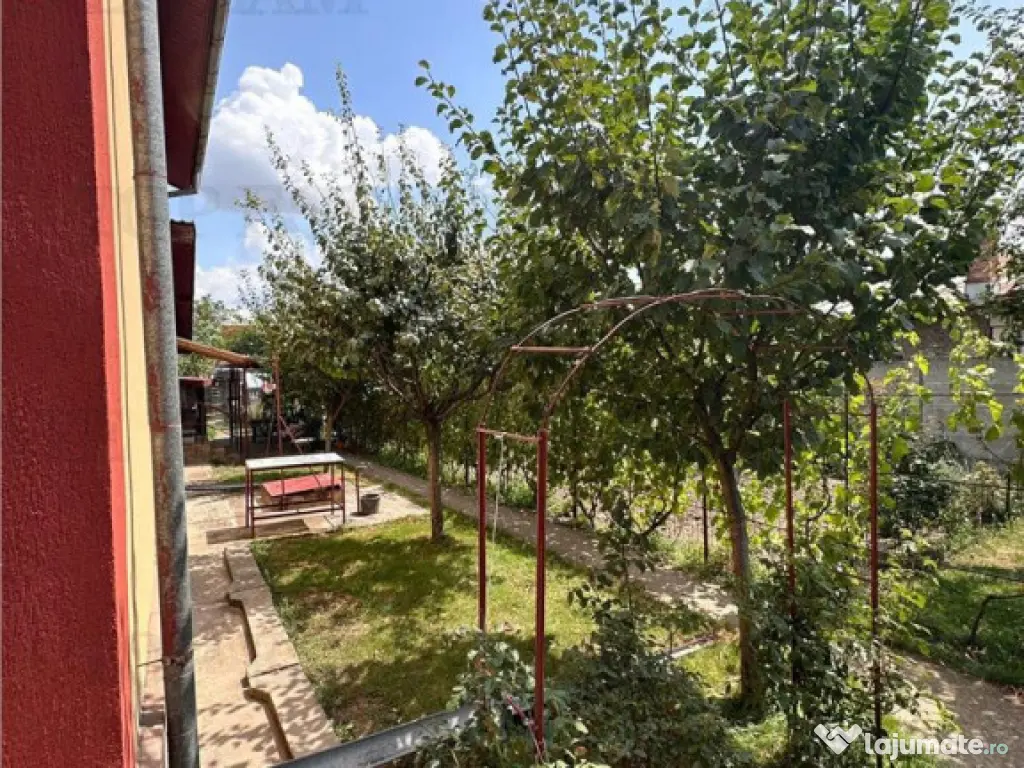 Casa Individuala cu Teren 1300 mp in Corbeanca - Zona Petres 