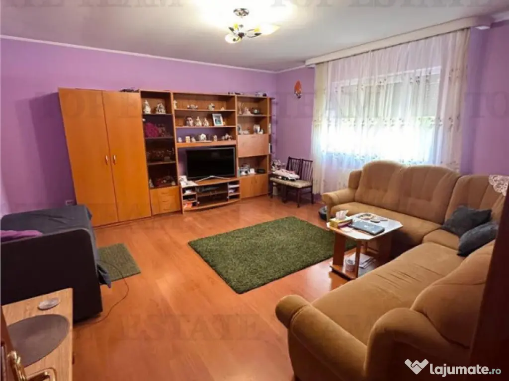 Casa Individuala cu Teren 1300 mp in Corbeanca - Zona Petres 