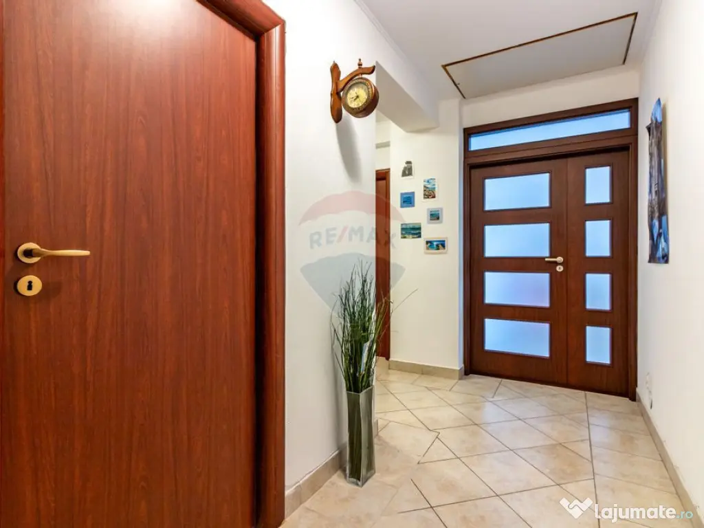 Apartament spatios - zona centrala Otopeni 