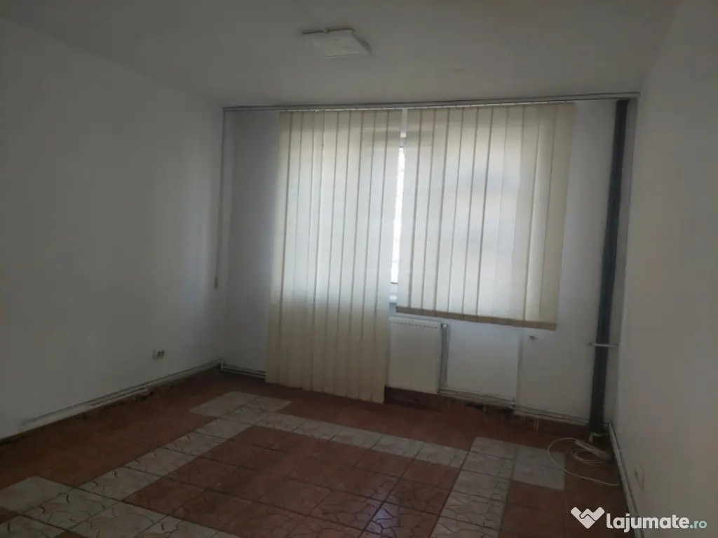 SPATIU COMERCIAL, 55MP, ZONA JUDETEAN