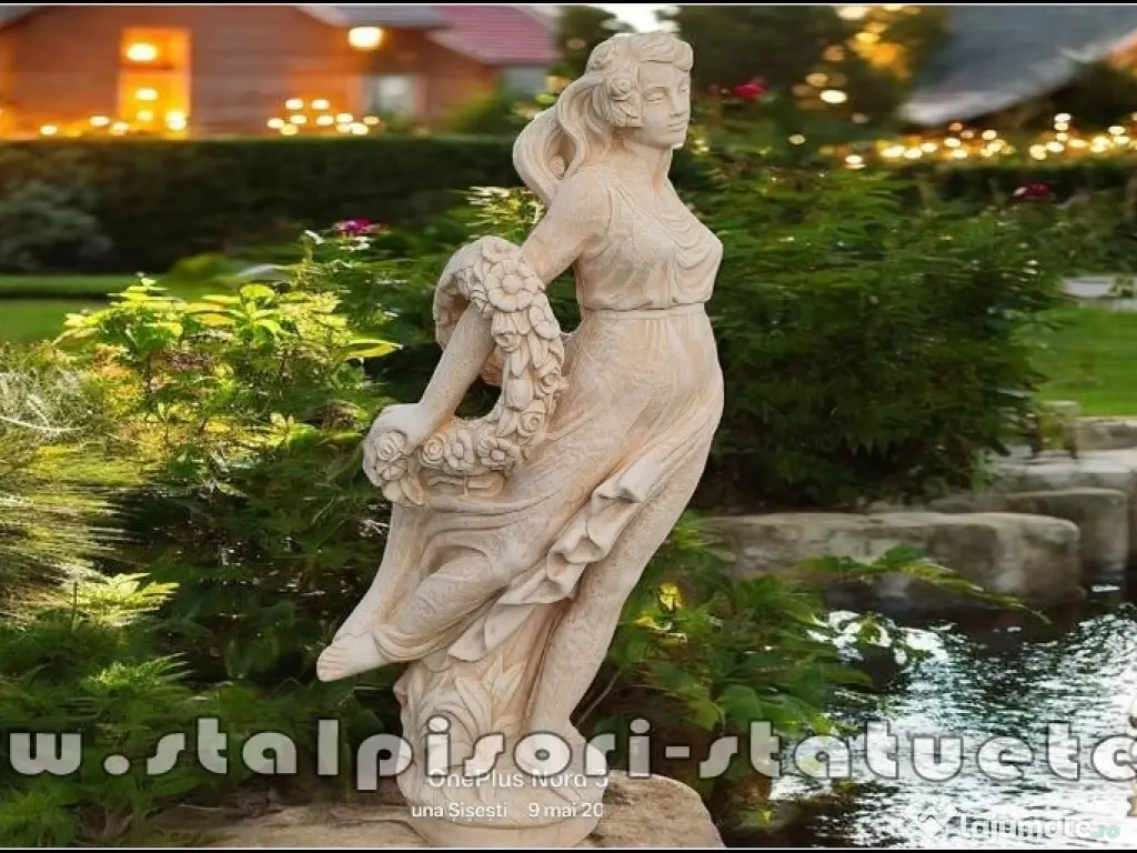 Statuetă domnița cu flori, galben antichizat, model S50. 