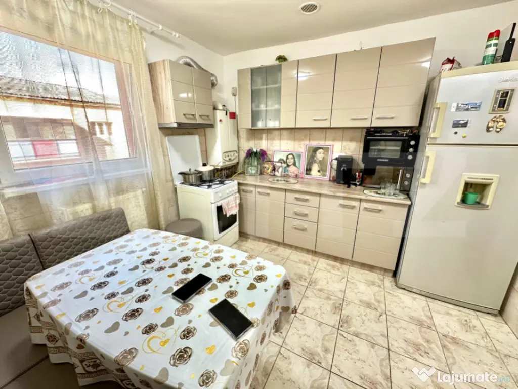 Apartament 2 camere, renovat, balcon inchis – aproape de ? 