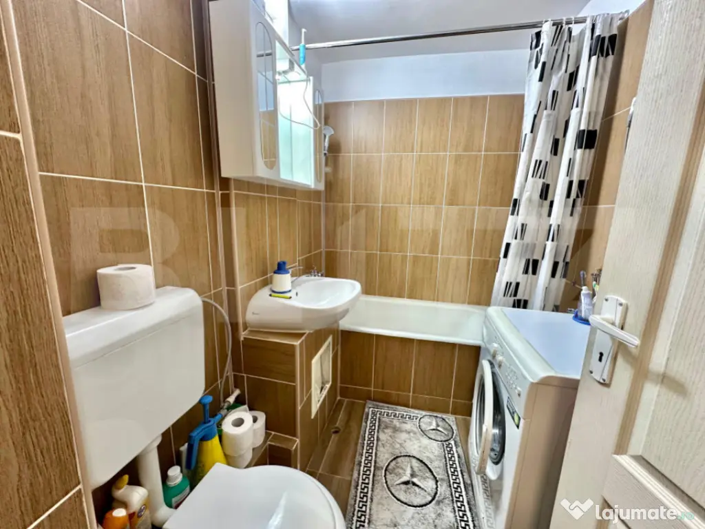 Apartament 2 camere, renovat, balcon inchis – aproape de ? 