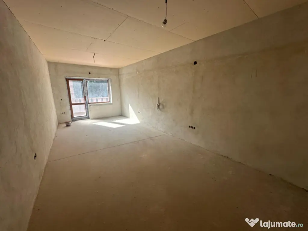 Hotel semifinisat 2300mp utili la Paltinis