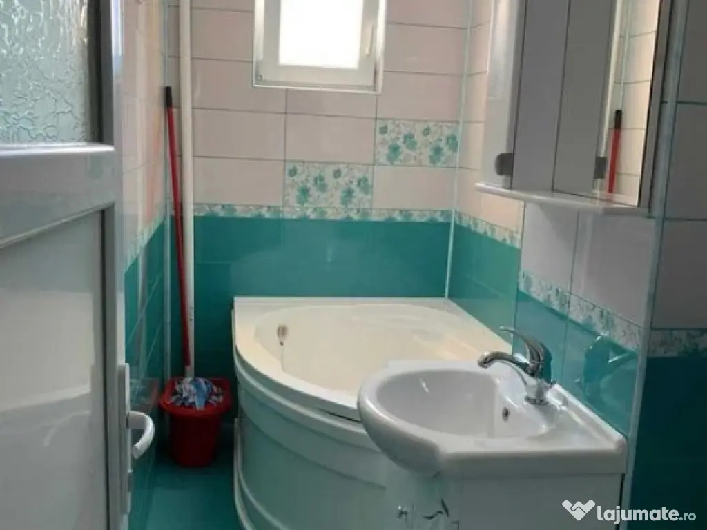 2 camera in zona Dacia