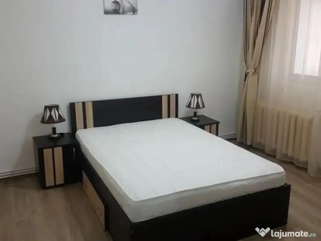 2 camera in zona Dacia