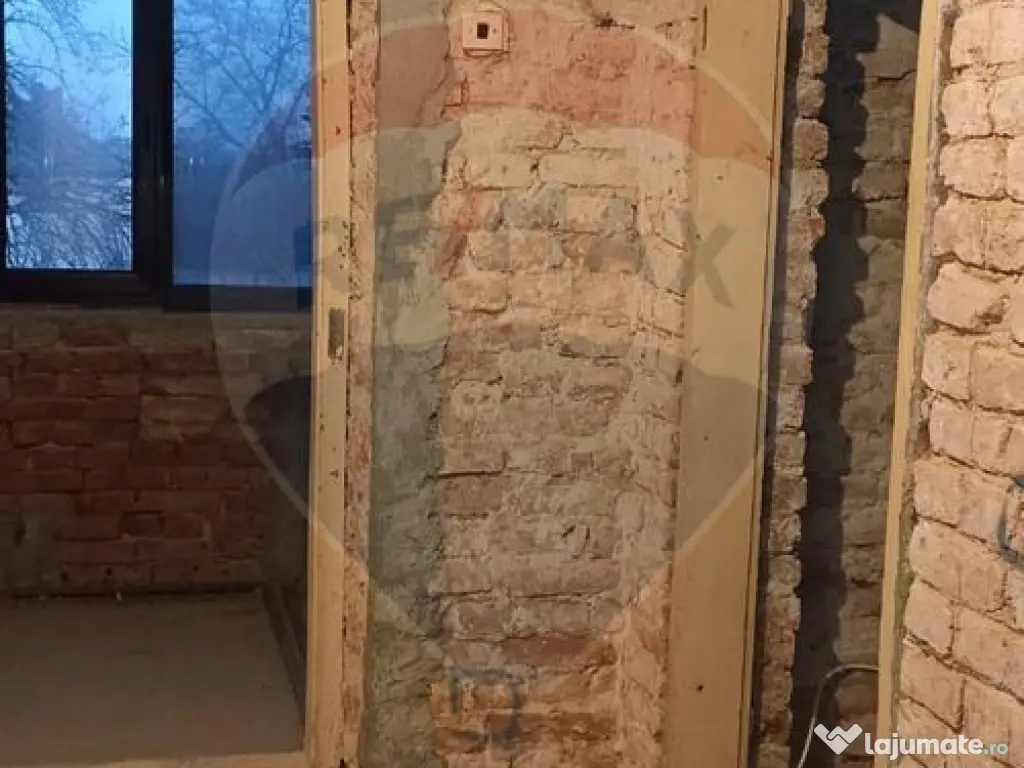 Casă / Vilă cu 3 camere de vânzare 