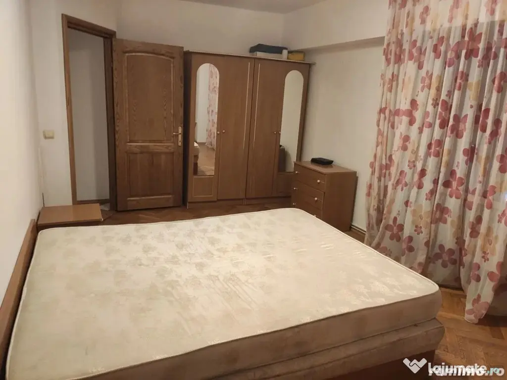 2 camera in zona Telegrafului