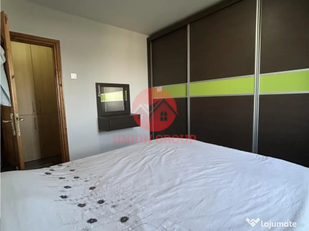 Apartament 3 Camere, Decomandat, Boxa Loc de Parcare, Casa d 