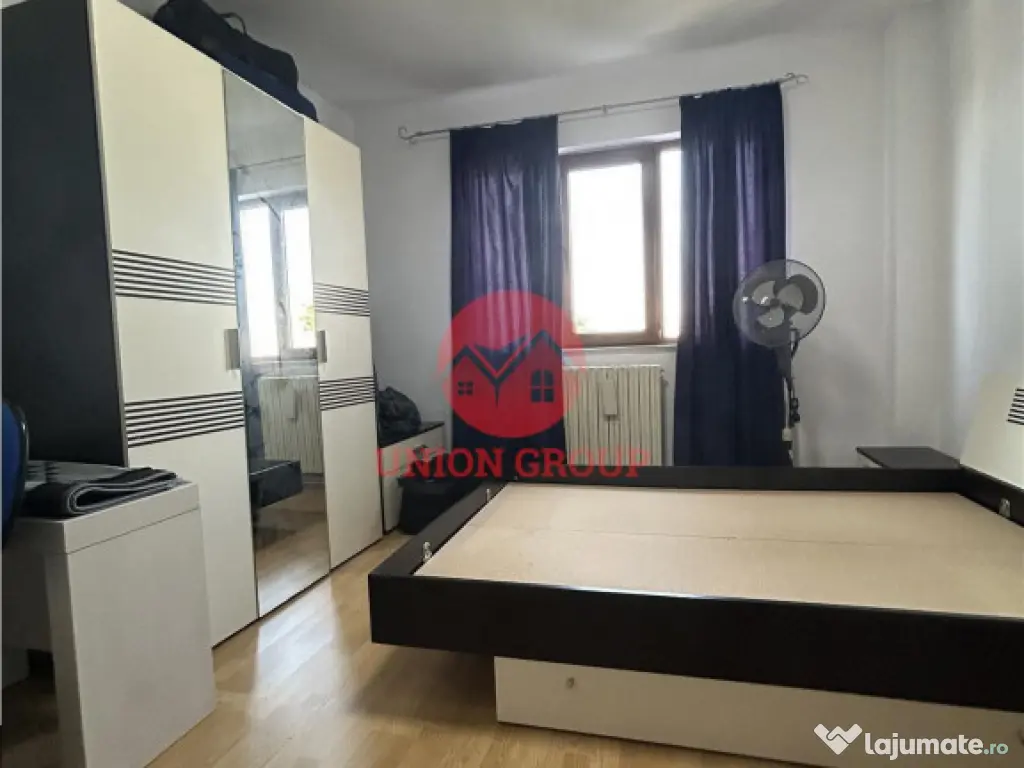 Apartament 3 Camere, Decomandat, Boxa Loc de Parcare, Casa d 