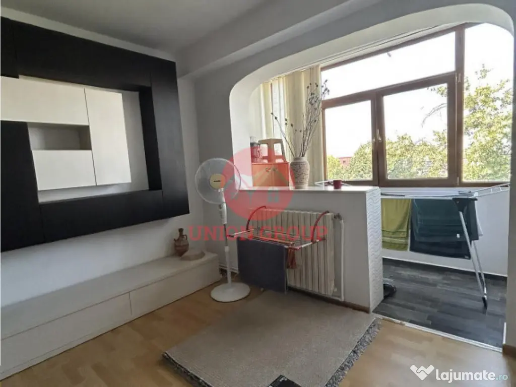 Apartament 3 Camere, Decomandat, Boxa Loc de Parcare, Casa d 