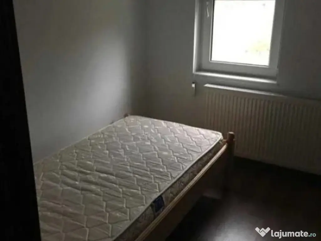 3 camere in zona Steaua