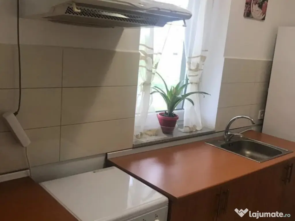 1 camera in zona Telegrafului 