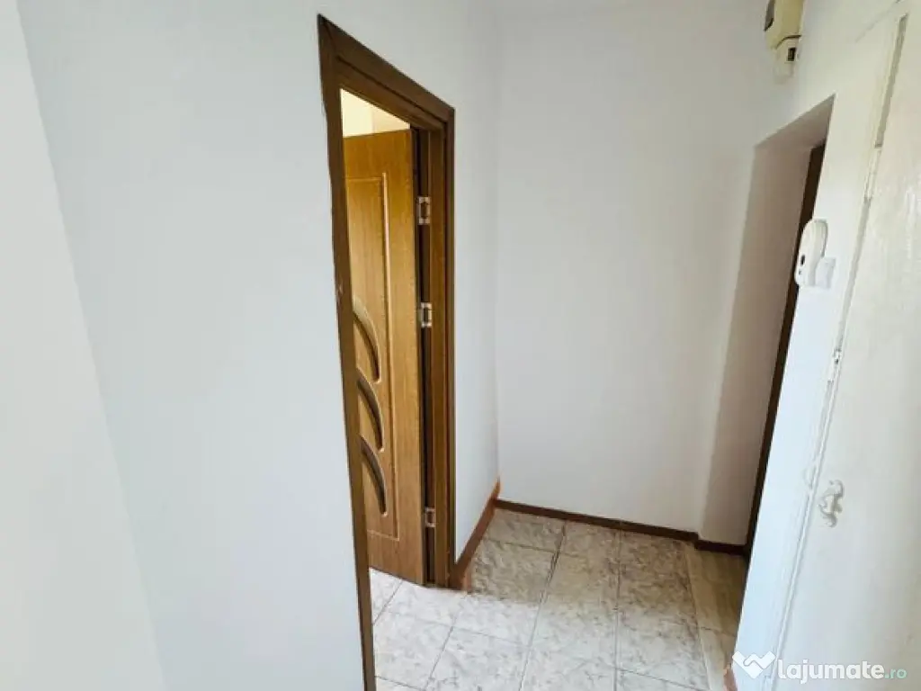 Apartament 2 camere semidecomandat DACIA