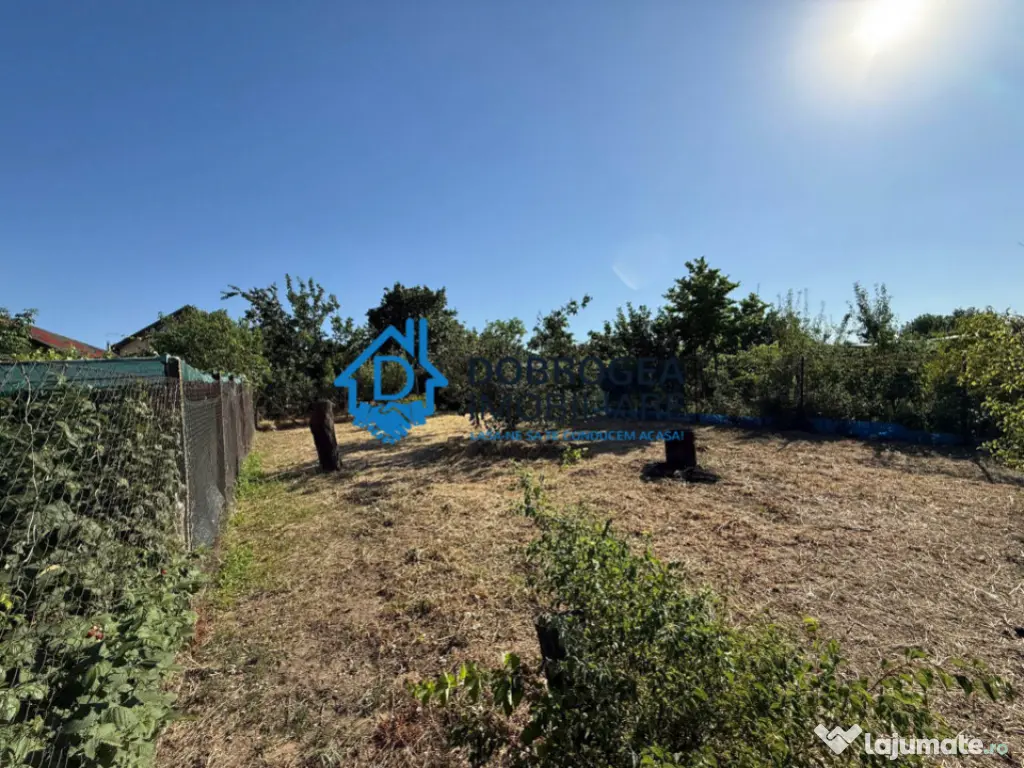 Caslita - teren 513 mp, pomi fructiferi, casa 2 camere 